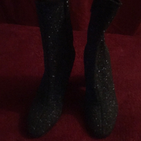 Shoes - Picture 2 of 3